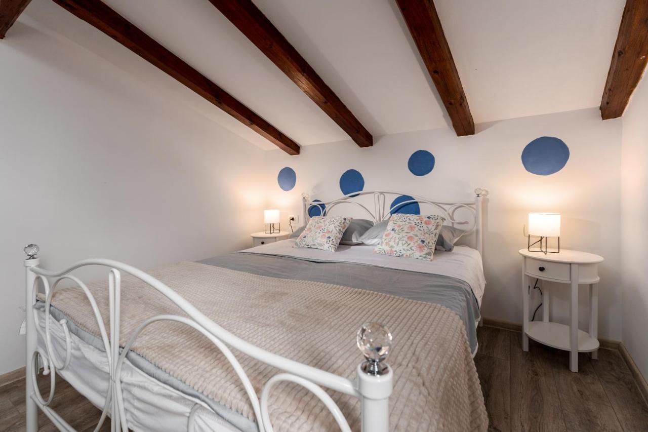 Relax In 2 Bedroom App In Old Town W/Ac And Wifi Rovinj Exterior foto