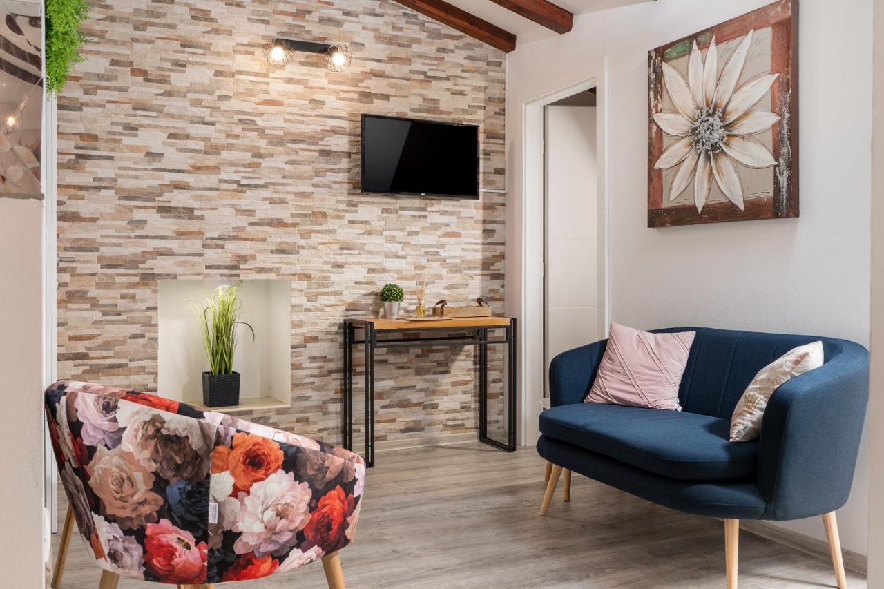 Relax In 2 Bedroom App In Old Town W/Ac And Wifi Rovinj Exterior foto